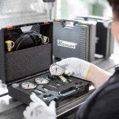 Bộ dụng cụ kiểm tra áp lực cầm tay